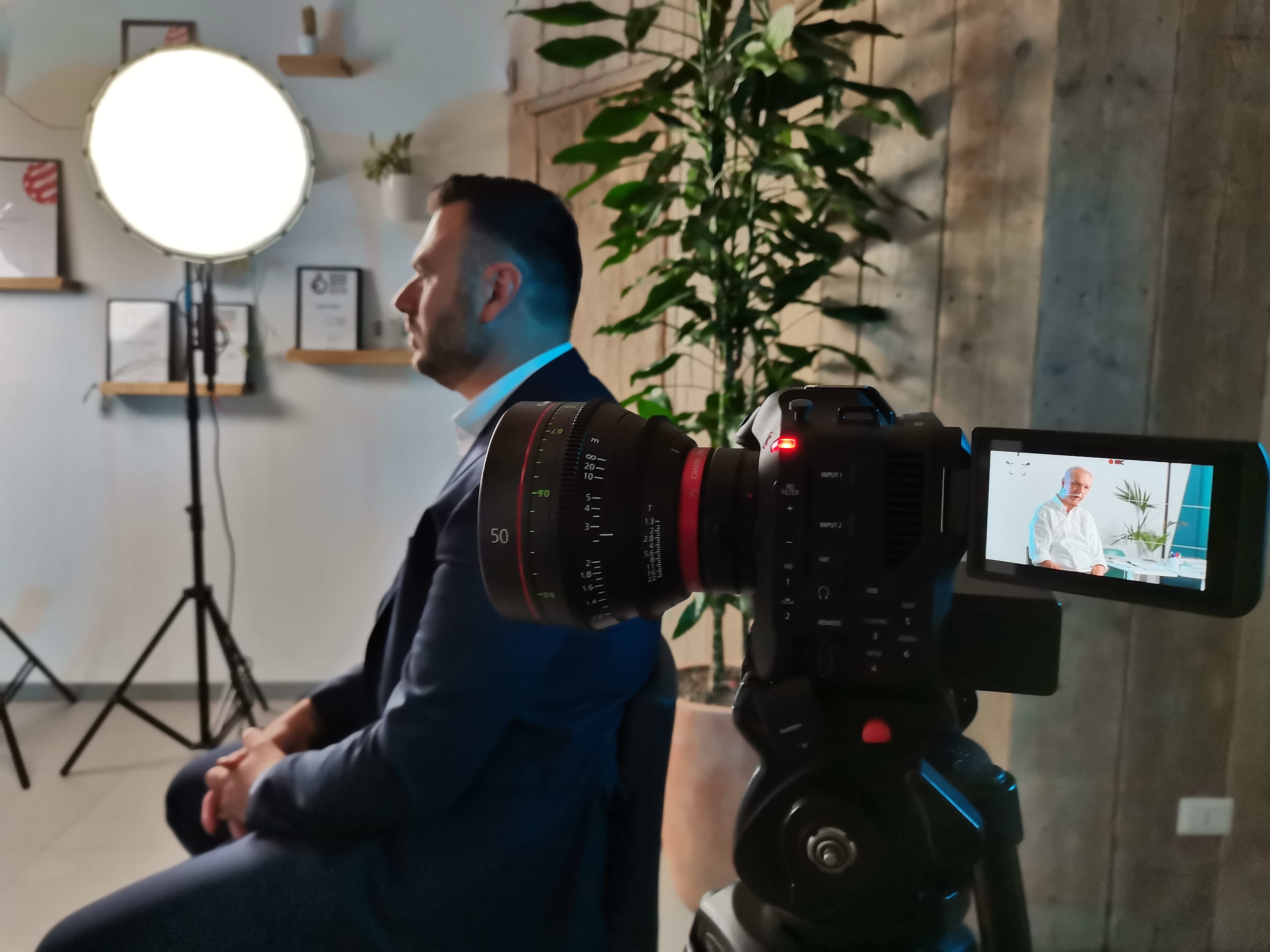 NiEW Views video registrazione settembre